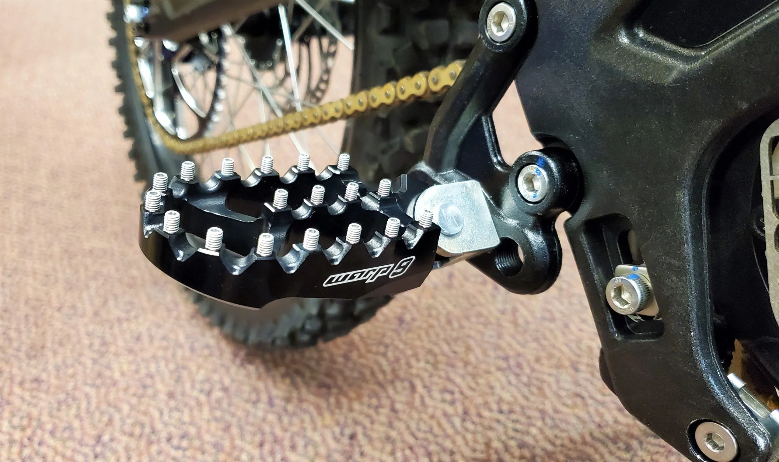 Warp 9 Footpegs - Image 3